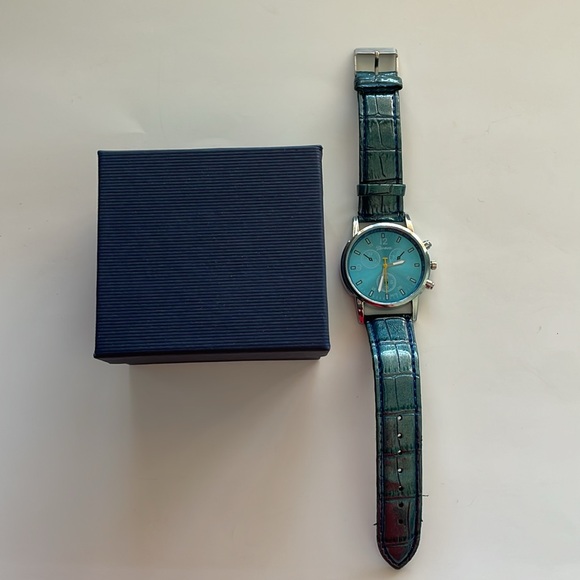 Men’s Sports Watch with Crocodile Effect Strap Blue - Picture 4 of 11
